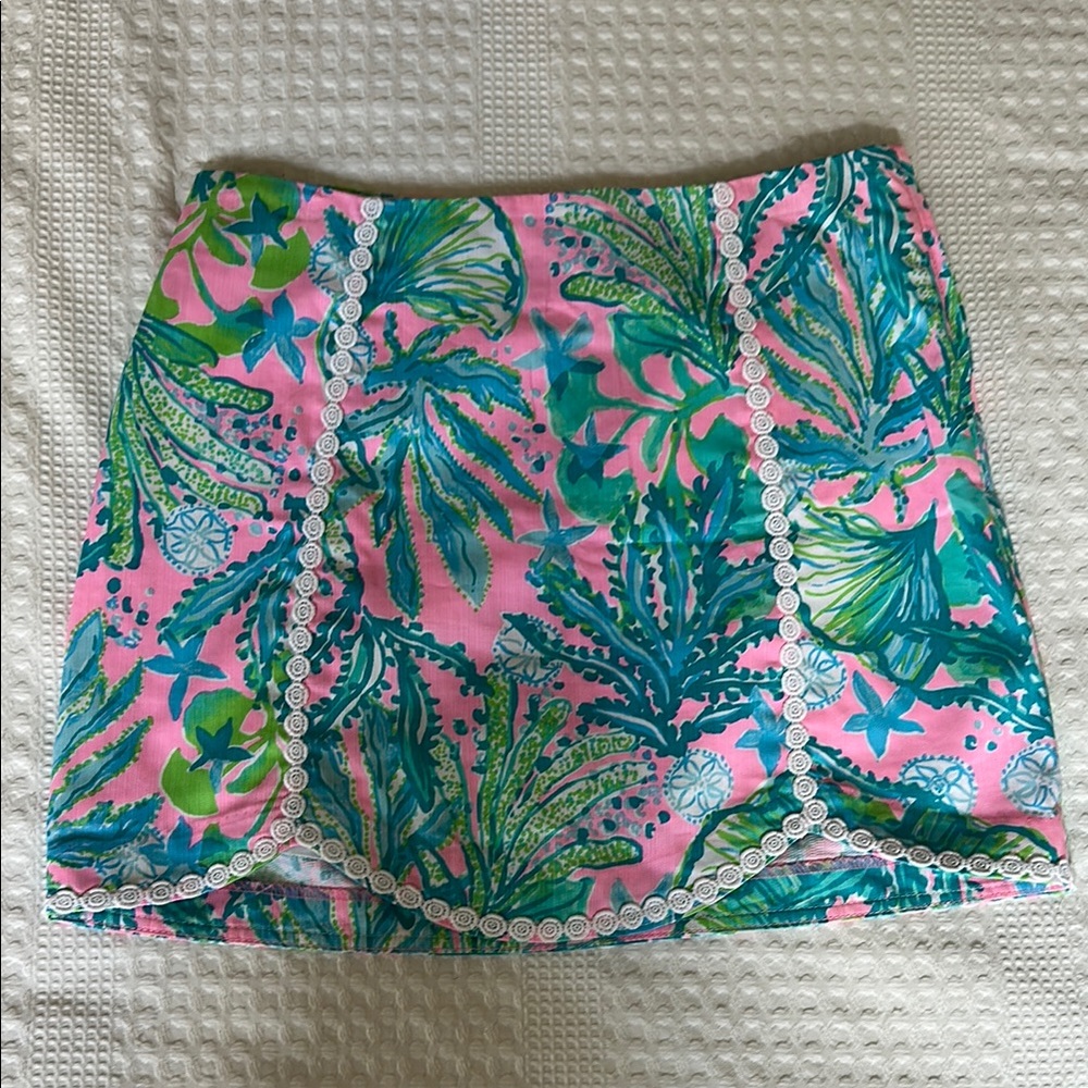 Lilly Pulitzer Tropical Print Pink and Green Skort